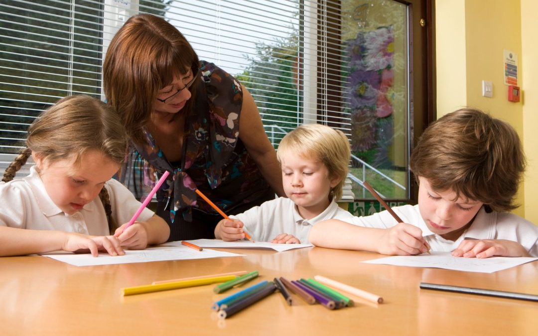 Quand des élèves de primaire prennent le pouvoir : expériences de gestion collective